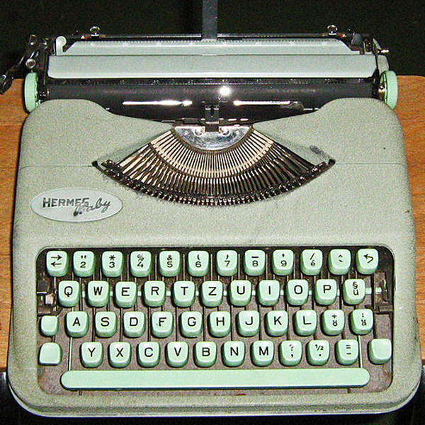 Machine à écrire portable Hermes Baby (cc Dr Nachtigaller)